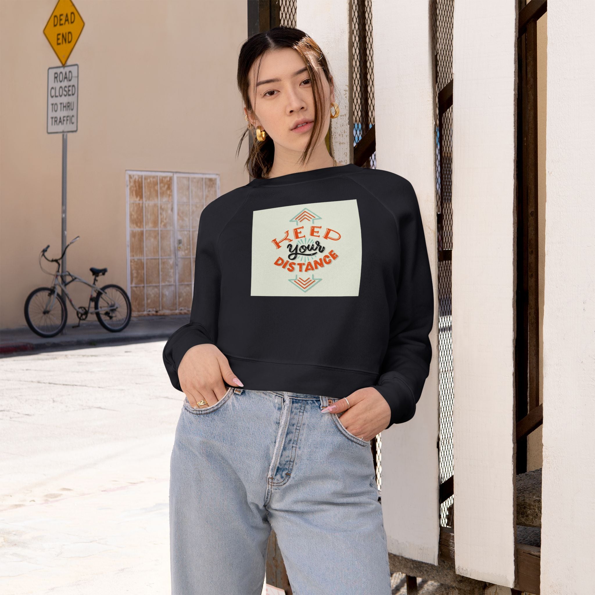 Cropped Pullover — "Keep Your Distance" Retro Graphic - Image 8