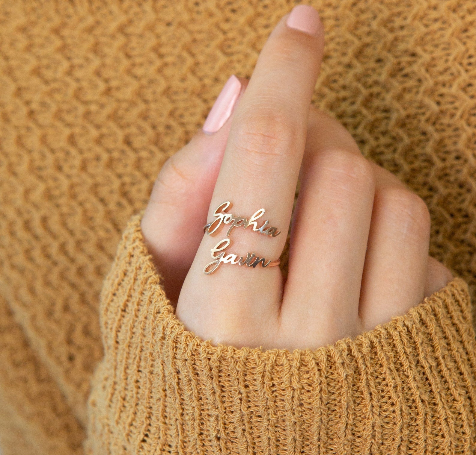 Name Ring