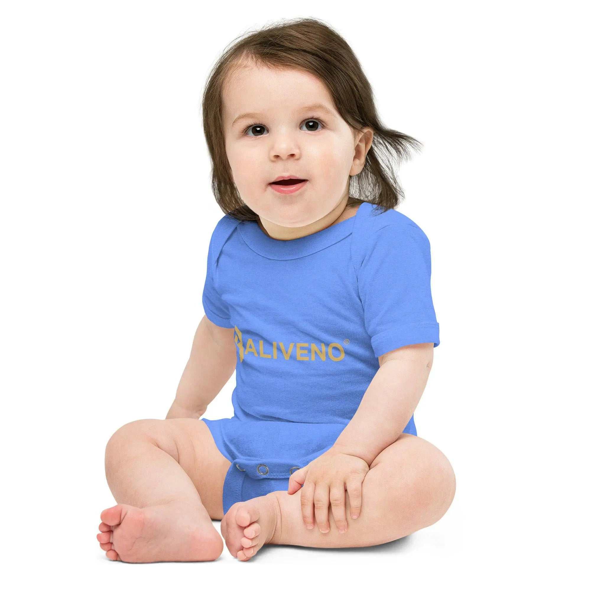Baby short sleeveBaby short sleeve one pieceKeep your little one comfy and stylish in the Baby Short Sleeve Cotton Romper. This 100% ring-spun combed cotton one-piece features an adorable all-over print design[Bal]