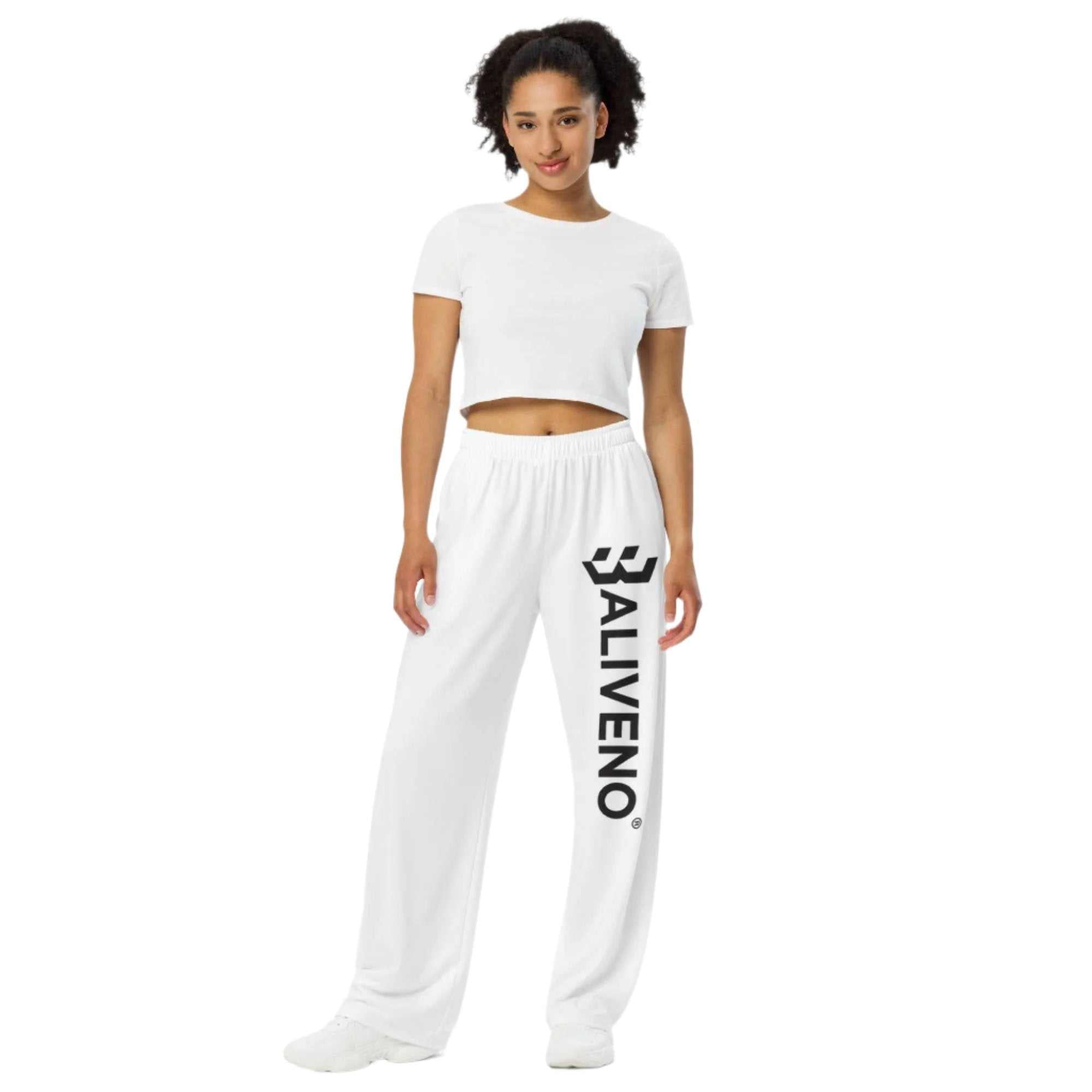 All-over printAll-over print wide-leg pantsUpgrade your loungewear with the trendy All-Over Print Wide-Leg Pants. These stylish knit pants combine the relaxed feel of sweatpants with a fashionable all-over pr[Bal]